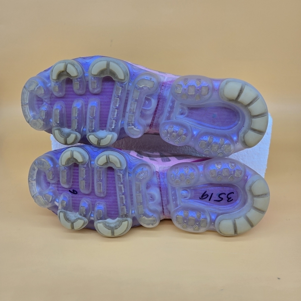 Nike Air VaporMax 2019 Active Fuchsia Women's Shoes Size 6 - Picture 7 of 8
